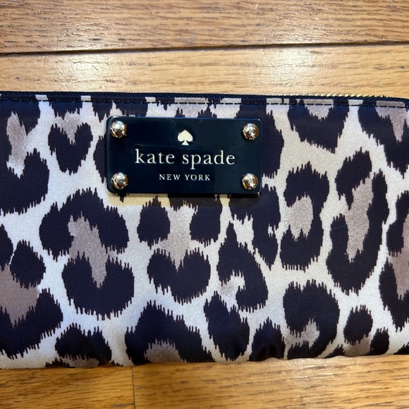 Kate Spade wallet Lacey wallet leopard print zipper NWT - Picture 4 of 11